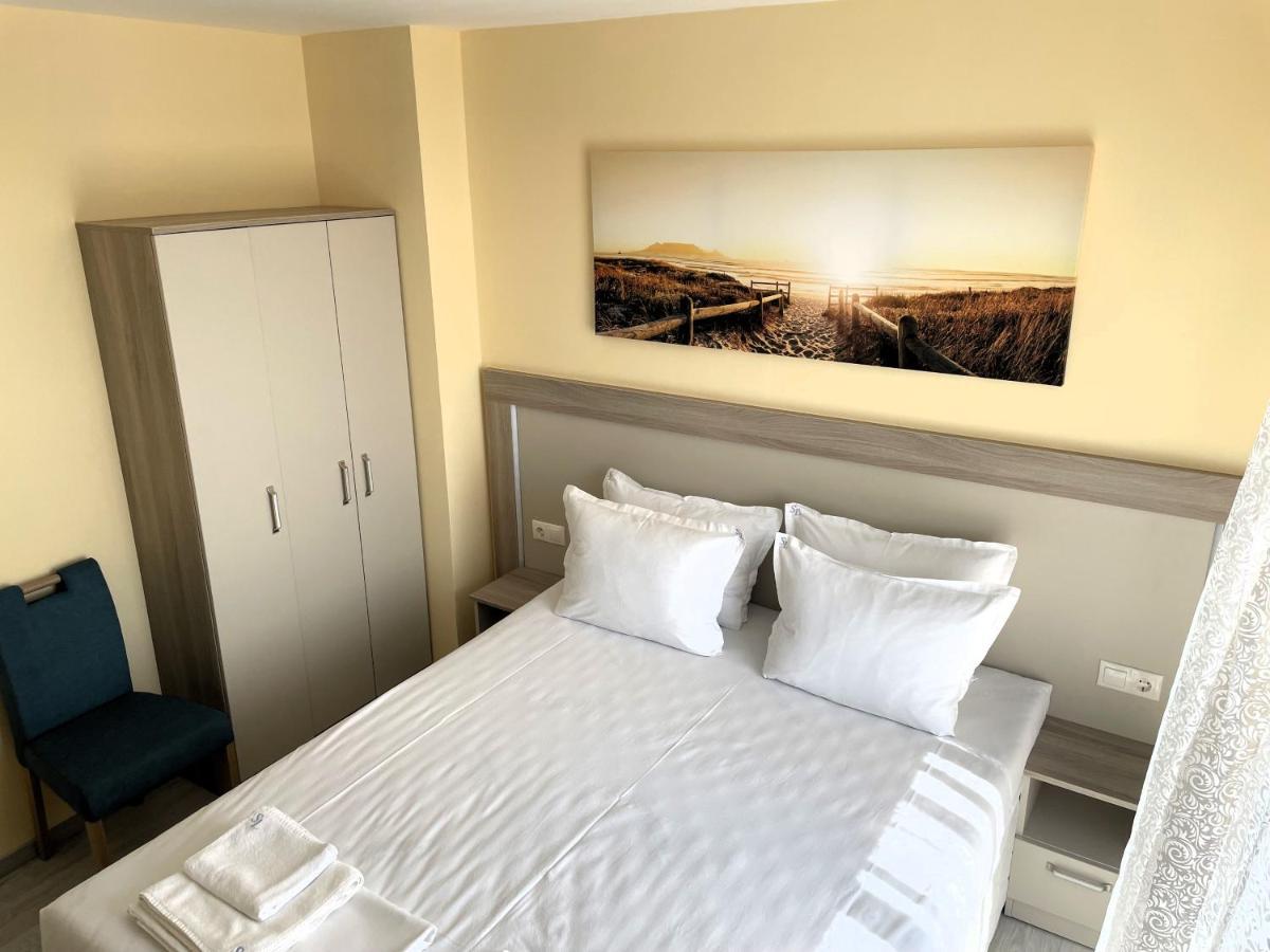 Sea View Apartment Free Parking Primorsko Eksteriør billede