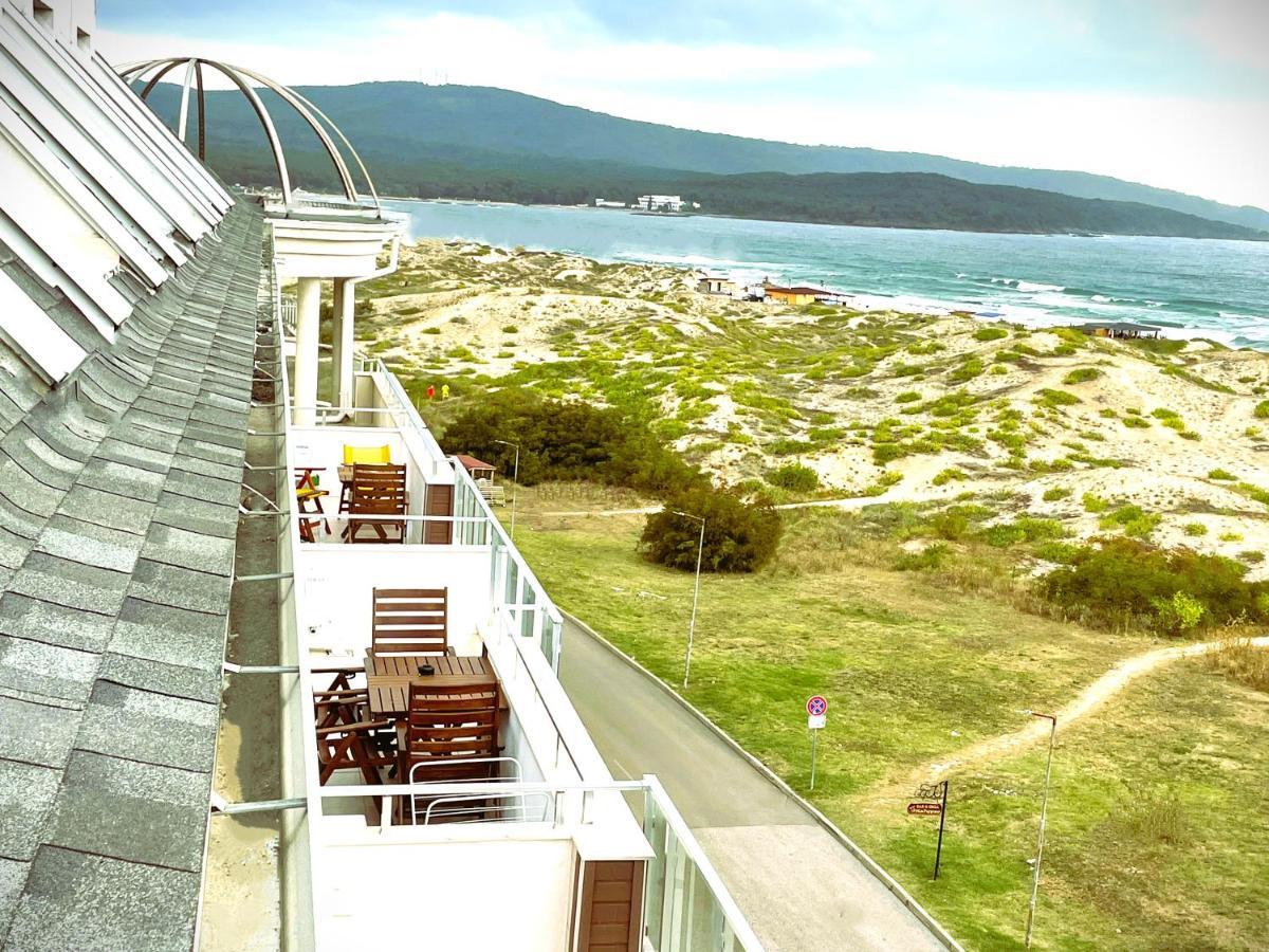 Sea View Apartment Free Parking Primorsko Eksteriør billede